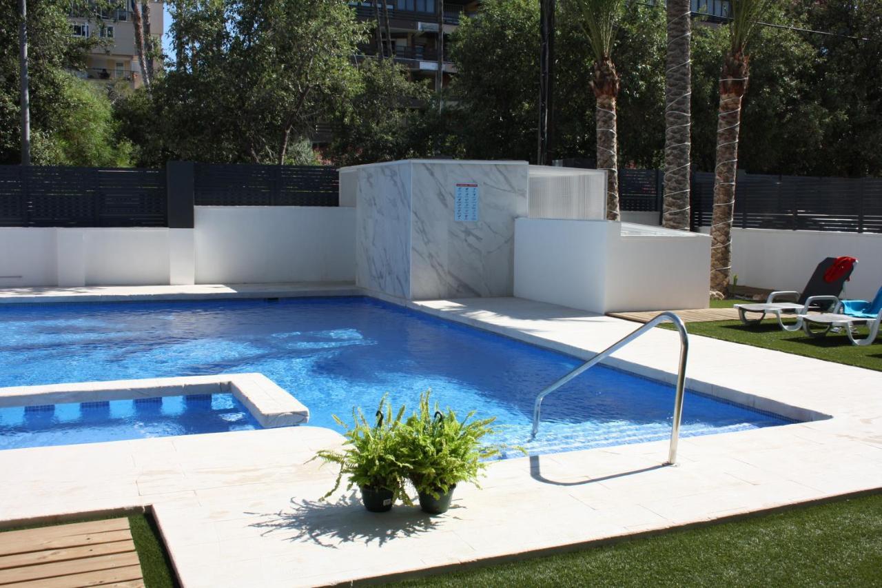 Torre Paris Apartment Аликанте Екстериор снимка